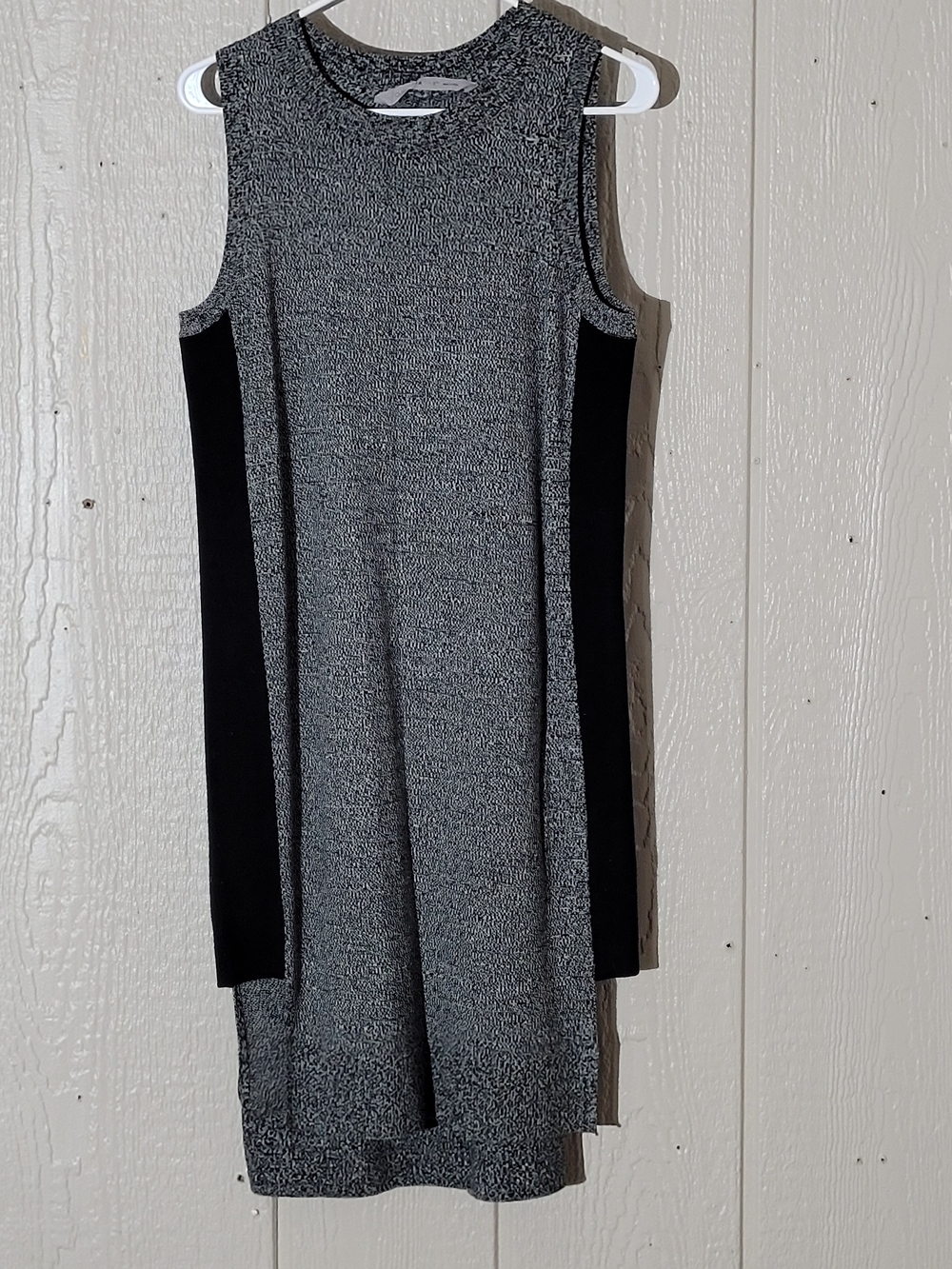 Athleta Gray Marled Sleeveless Shift Dress with Black Panels